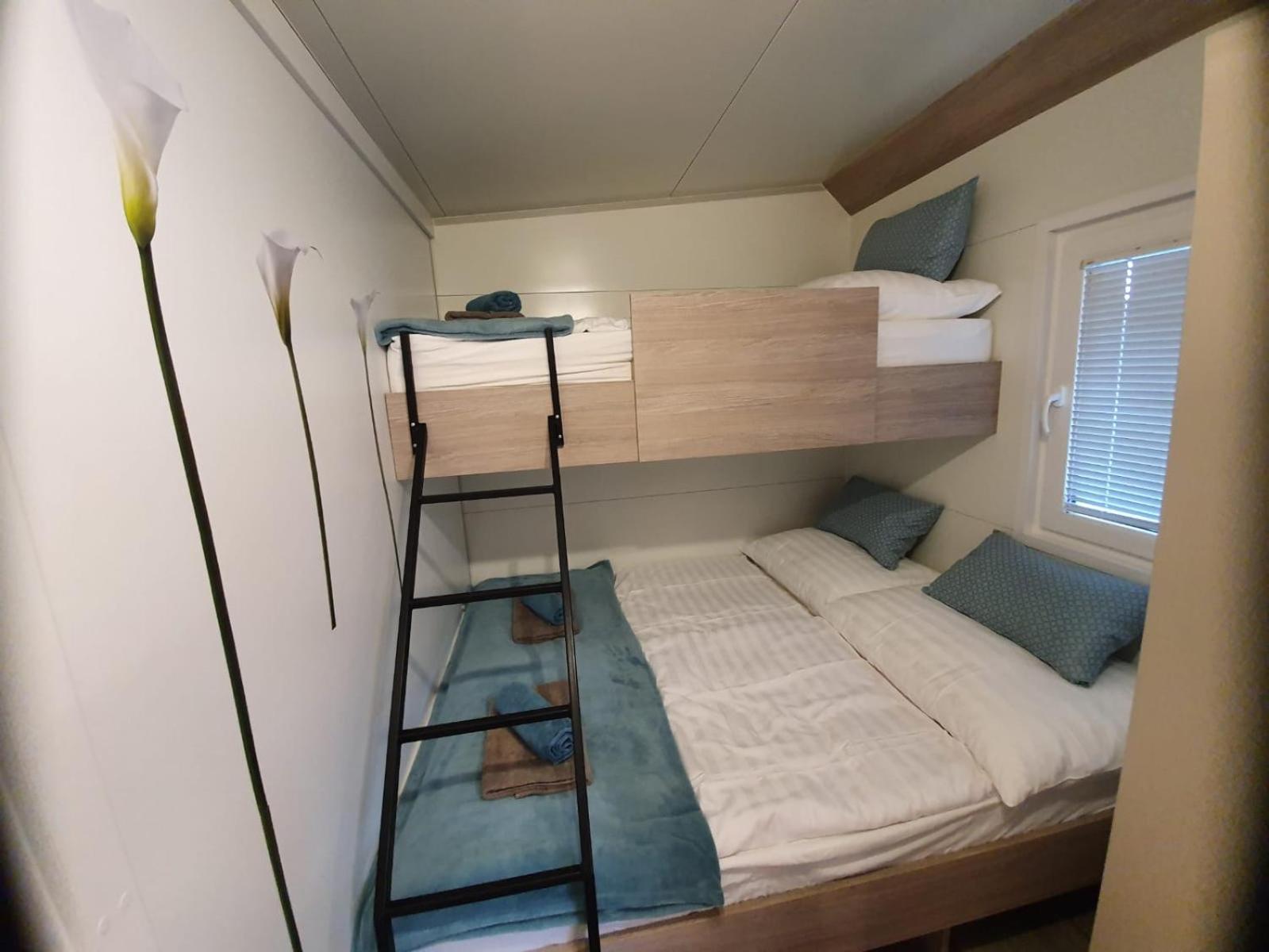 Mobile Home M&M Drage Rom bilde