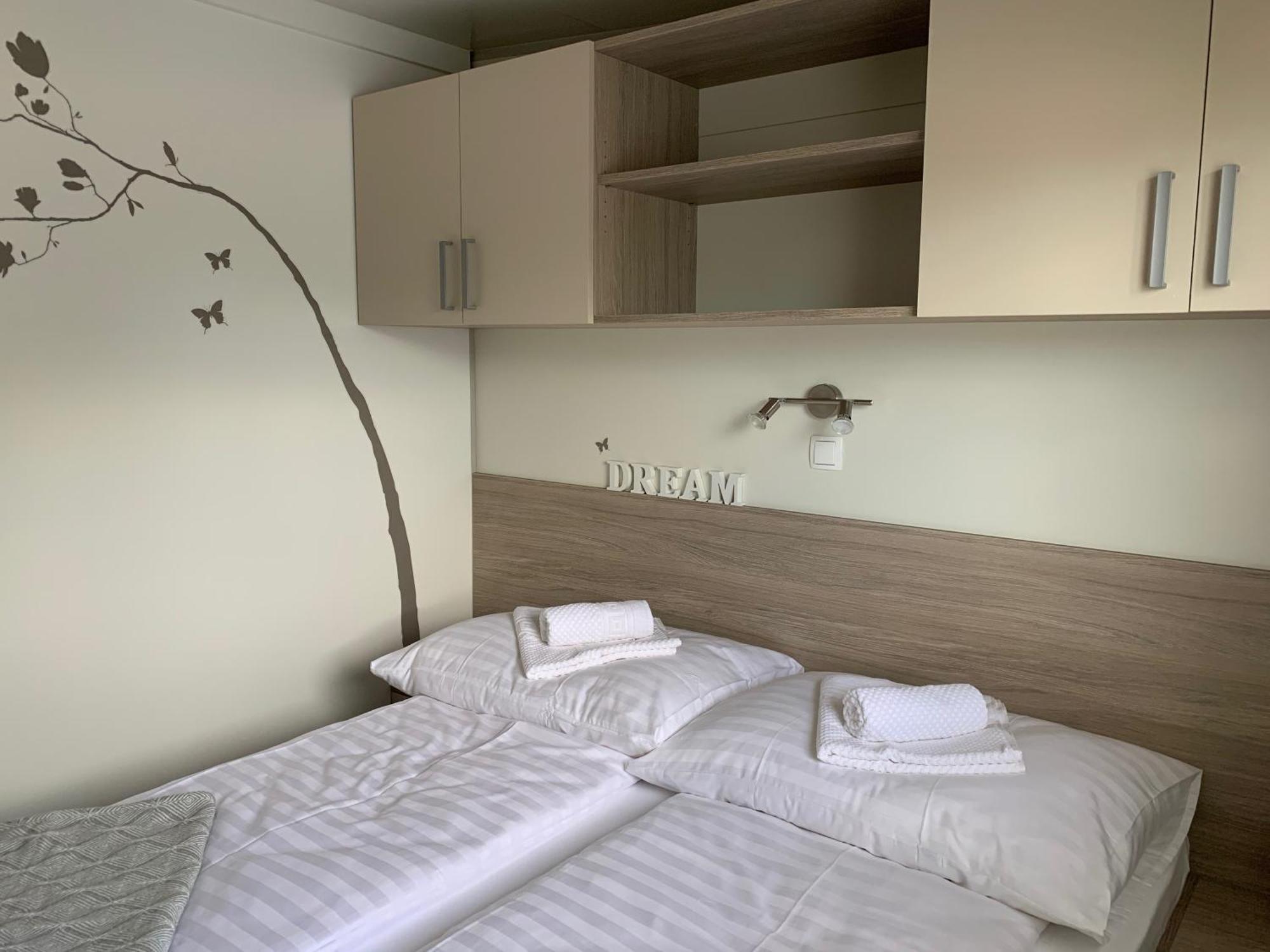 Mobile Home M&M Drage Rom bilde
