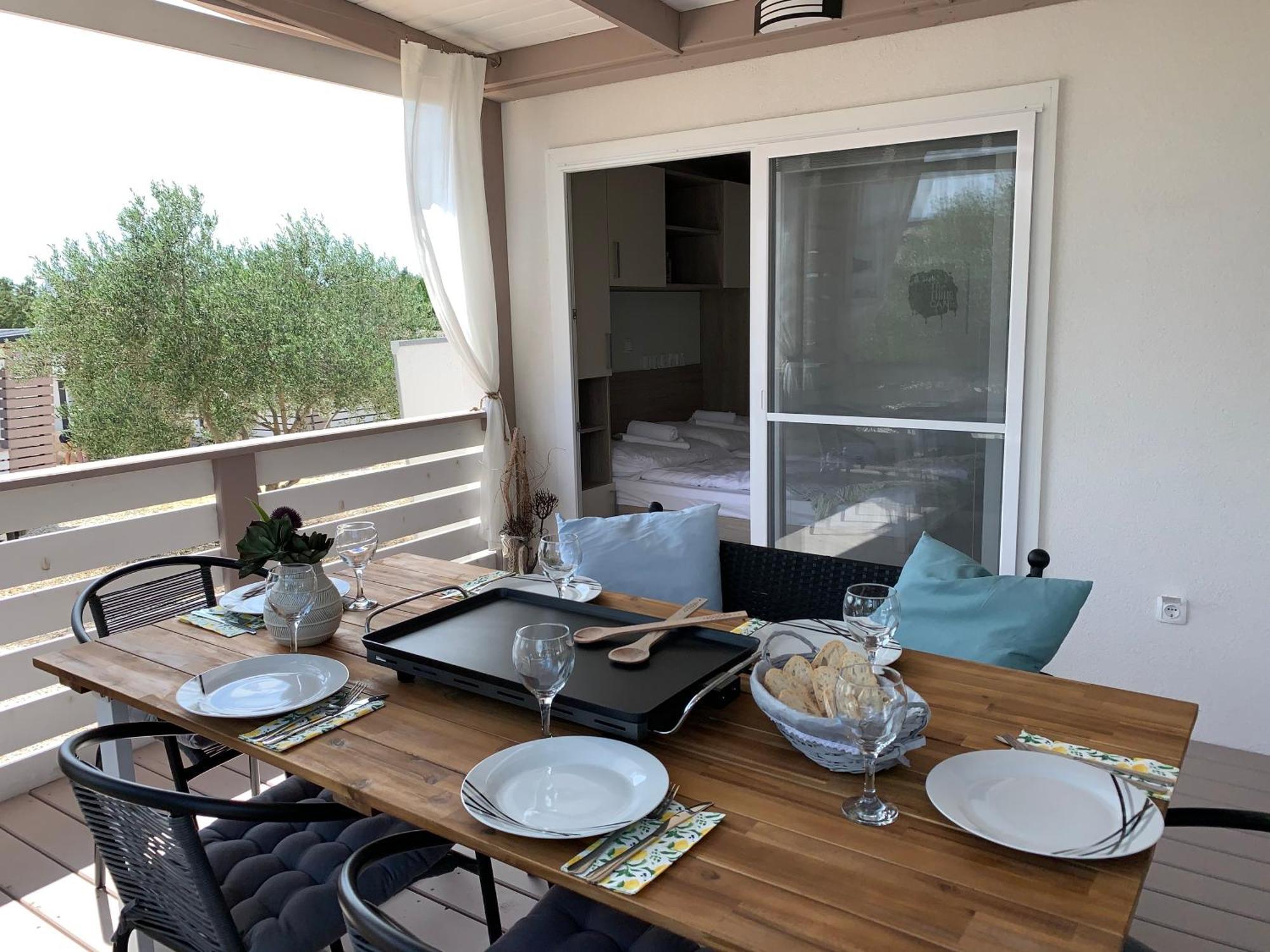 Mobile Home M&M Drage Rom bilde