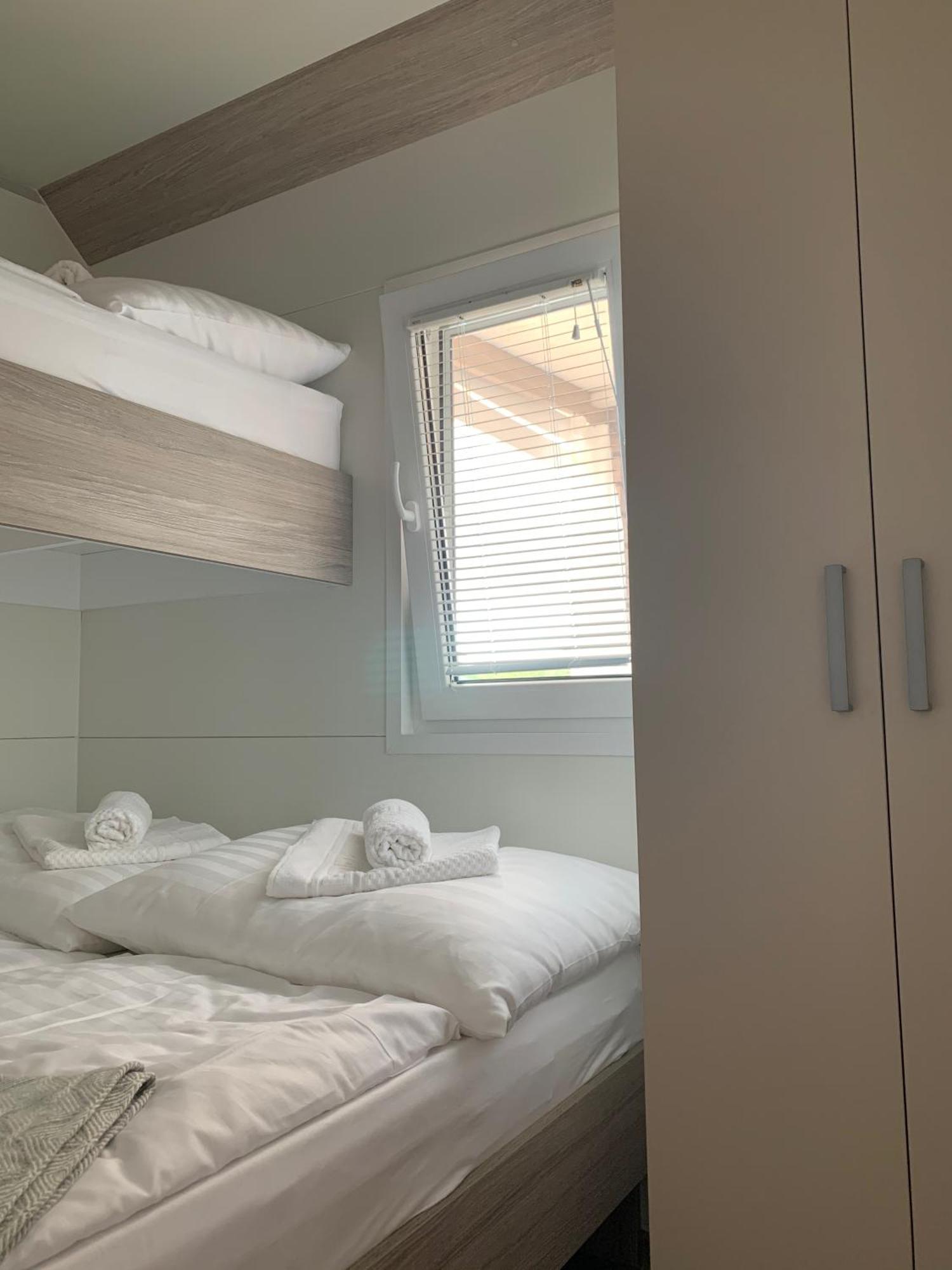 Mobile Home M&M Drage Rom bilde