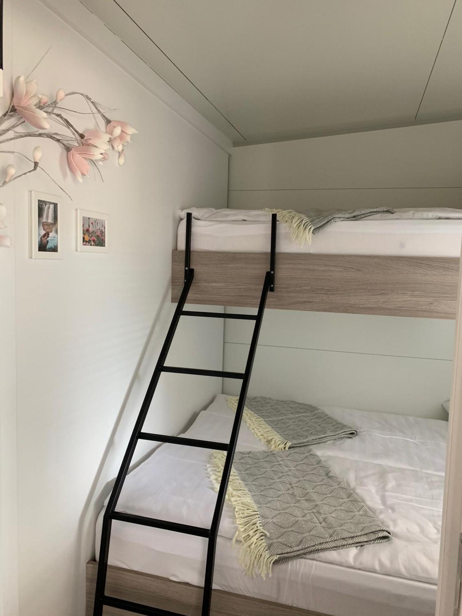 Mobile Home M&M Drage Rom bilde