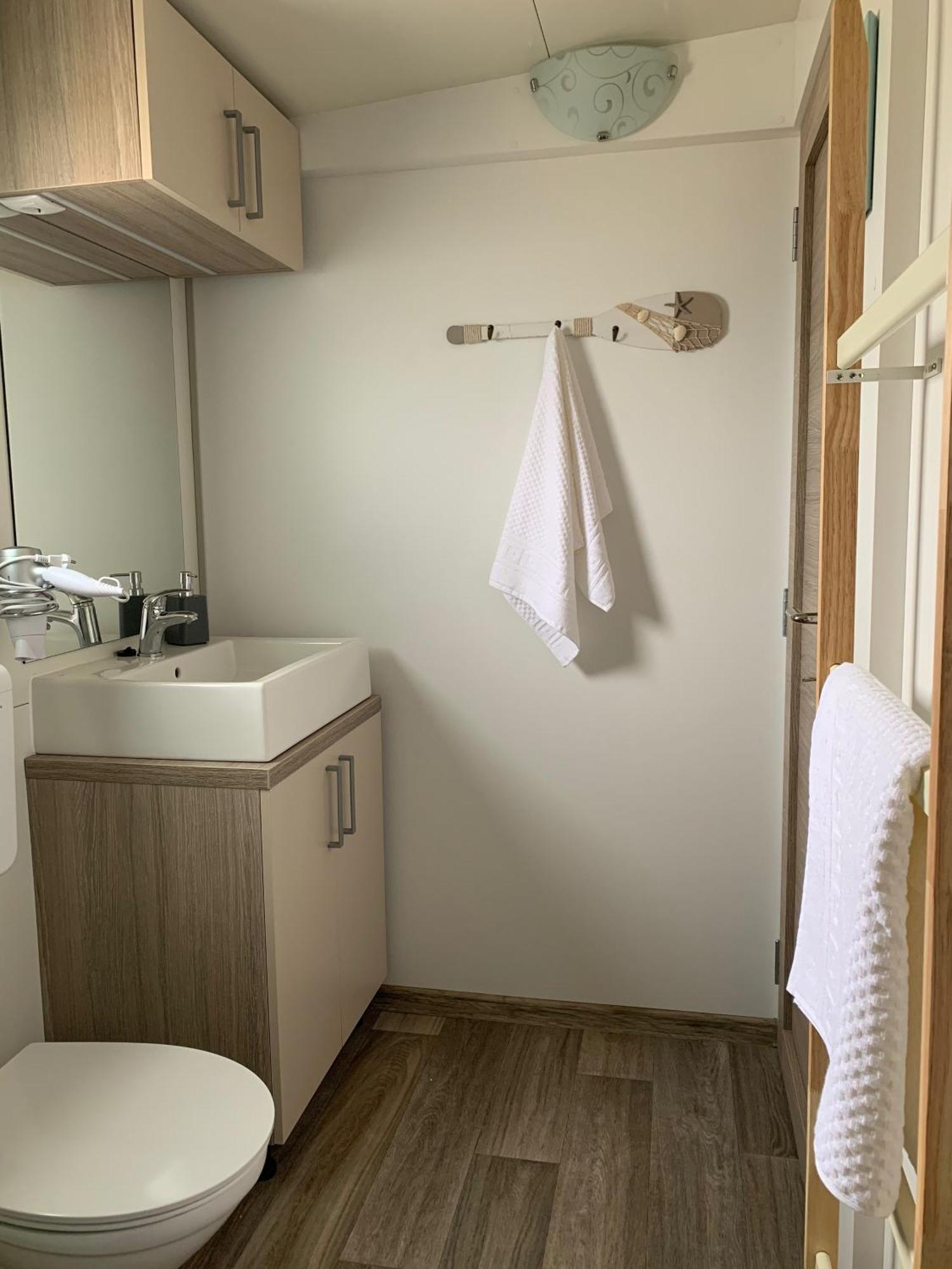 Mobile Home M&M Drage Rom bilde