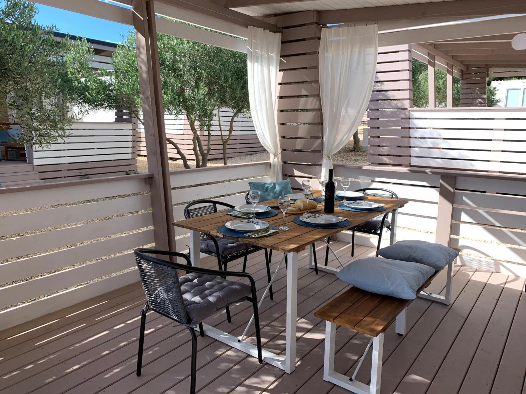 Mobile Home M&M Drage Rom bilde